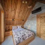 White Brook Luxury With Jacuzzi - Dolina Chocholowska - - Zakopane - Tatry